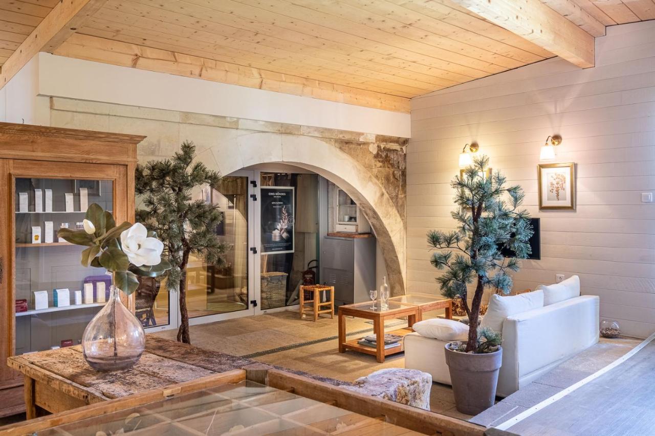 Appartements & Spa De La Marine Loire 몽소로 외부 사진