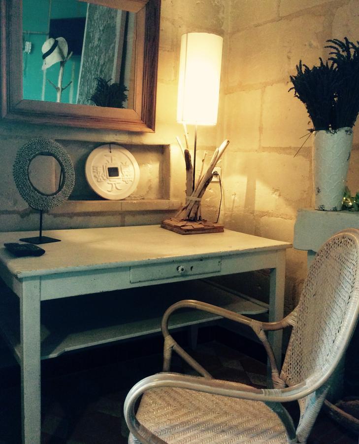 Appartements & Spa De La Marine Loire 몽소로 외부 사진